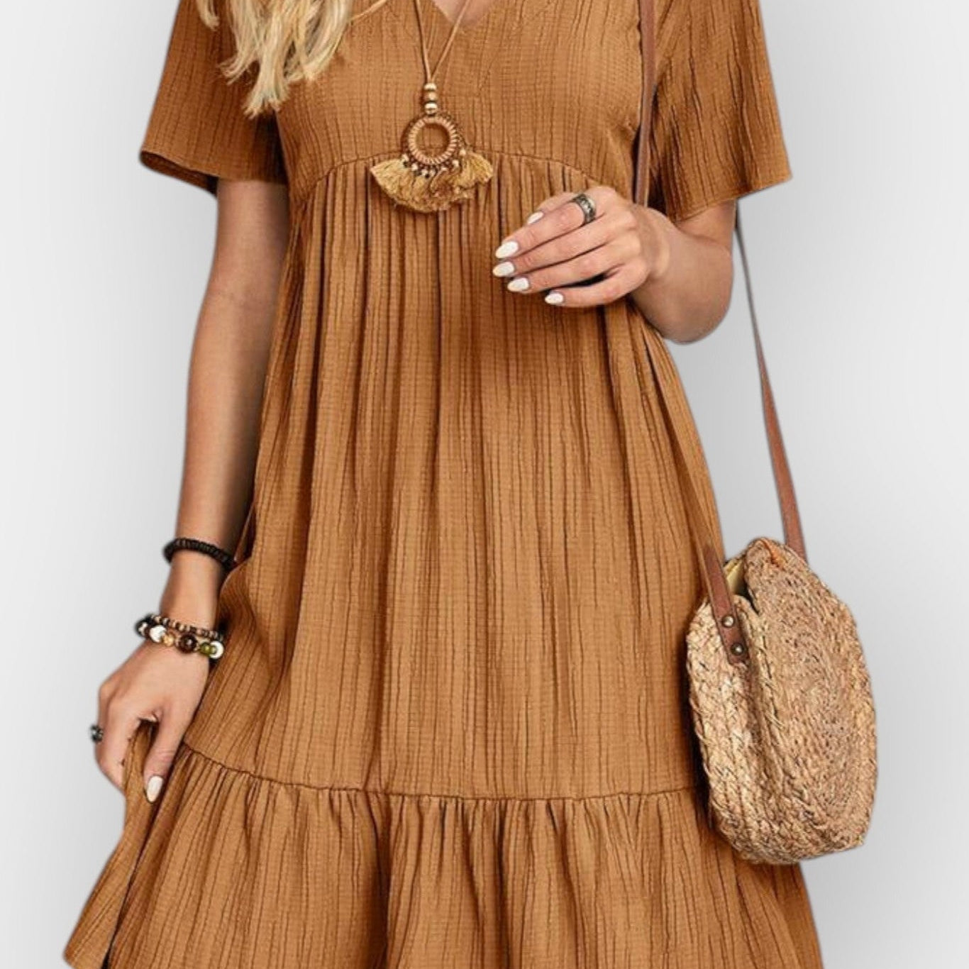 Rikke | Sukienka z dekoltem w serek